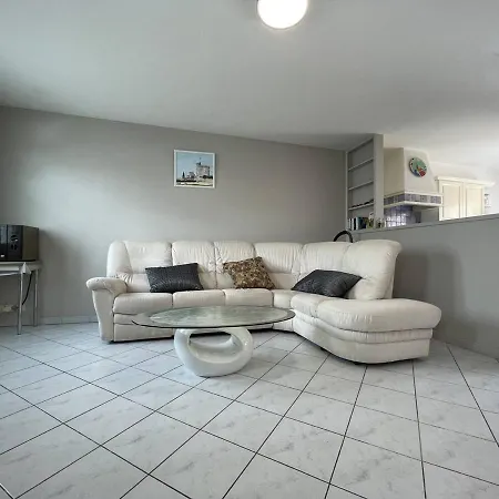 別荘 Maison 6 Pers Avec Jardin, Proche Centre-ville La Rochelle, Parking, Terrasse Ensoleillee - Fr-1-246-663 *